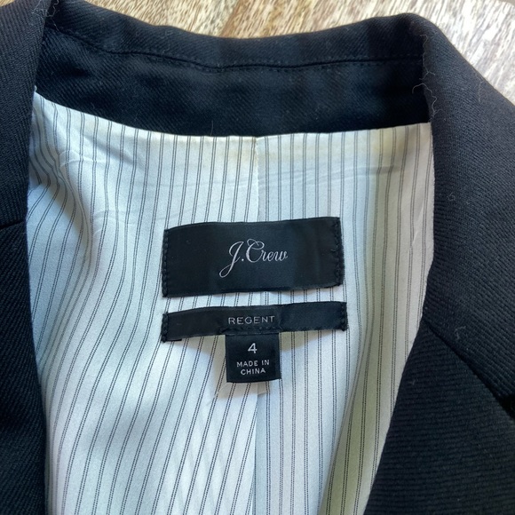J Crew Regent Blazer in Wool Flannel Black - Size 4 - Picture 2 of 9
